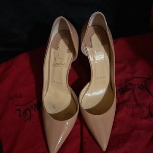 Nude Pumps
